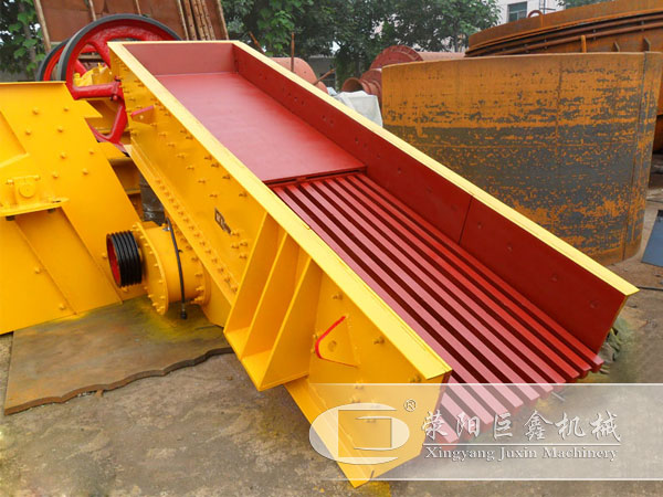 振動篩 廠內(nèi)展示圖