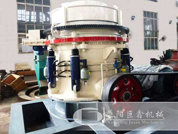 圓錐式破碎機(jī)，多種類型性能不同