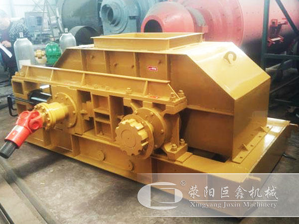 全液壓對輥制沙機(jī)