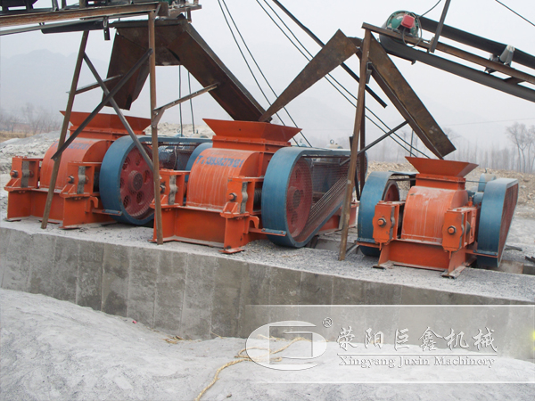 對輥制沙機(jī)用戶現(xiàn)場